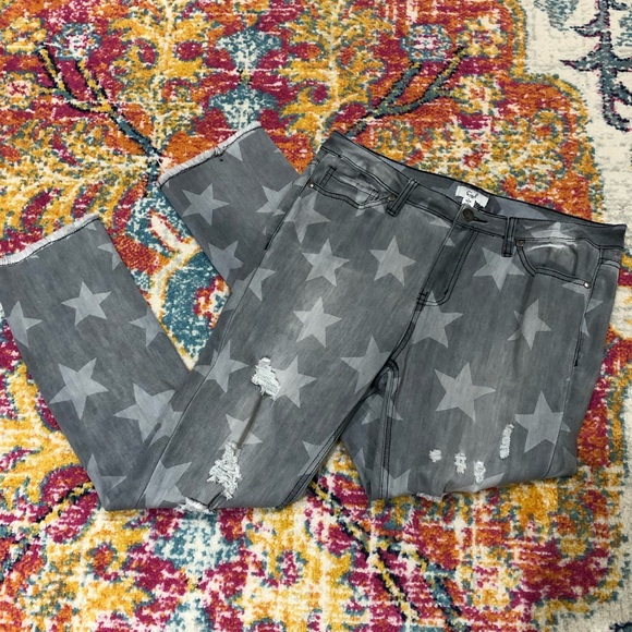 easel Denim - Easel LA — gray wash star jeans